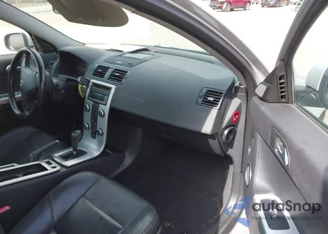 2011 Volvo S40 T5/T5 R-Design из США, поврежденный, VIN YV1672MS3B2534074